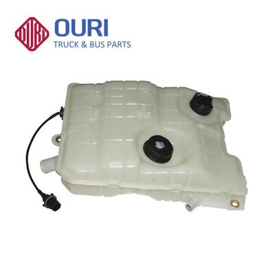 China Premium Expansion Water Tank With Sensor For Renault Truck 510619113 5010619306 7421017015 for sale