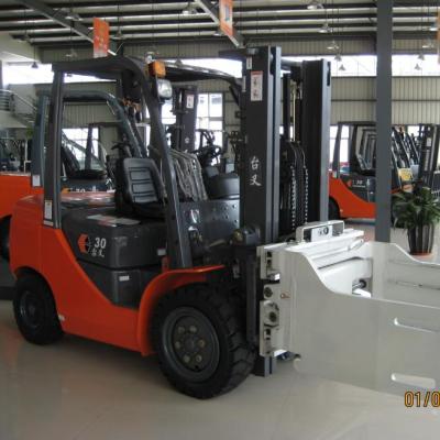 China Factory with Certification Chinese Attachment Bale Clamp Stunt Price 3T Diesel Forklift Good for sale