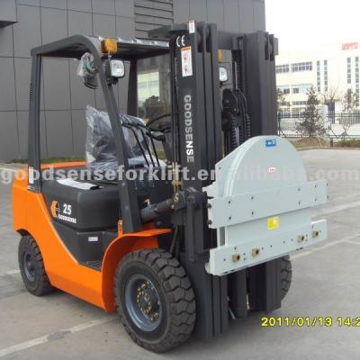 China Factory 3.0t Diesel Forklift Truck With Paper Roll Clamp for sale