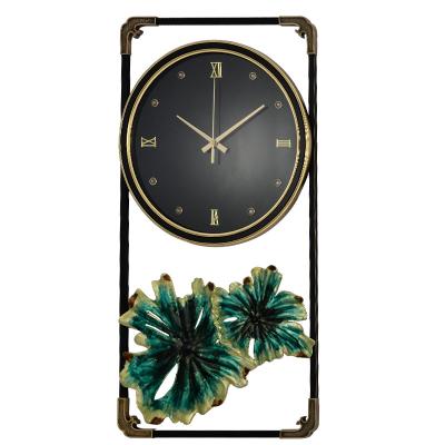 China Antique Style Metal Black Wall Clock Round Custom Wall Clock For Home Decoration for sale