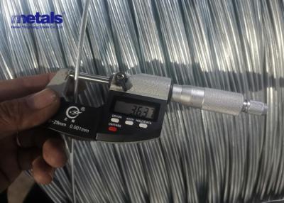 China Cercas de alambre de hierro galvanizado de alta resistencia 3.6 mm para la construcción y la agricultura en venta