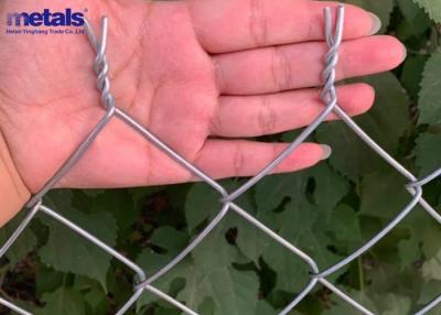 China Competitive-Priced Diamond Wire Mesh Fence Galvanized Or PVC-Coated Steel Metal Chain Link Fence zu verkaufen