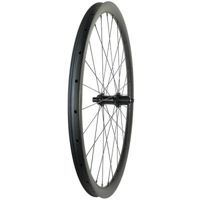 China Road Bikes Customized 700C Carbon Fiber Bicycle Wheels, Road Carbon Wheels For Racing for sale