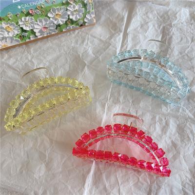 China New Arrival Popular Simple Transparent Hair Claw Cut Geometric Colorful Hollow Bath Women Hair Accessories 9*4.5*5cm for sale