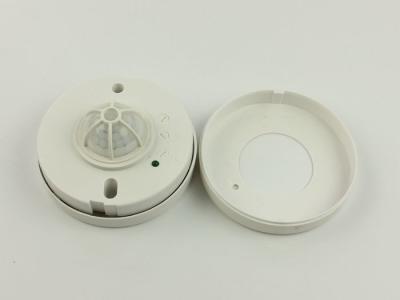 中国 3探知器が付いている高い感受性360° PIRの天井のモーションセンサー スイッチ 販売のため