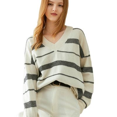 China 2021 New Anti-Wrinkle 100% Pure Cashmere Ladies Sweater Autumn/Winter V-neck Knitted Cashmere Sweater Custom Made for sale