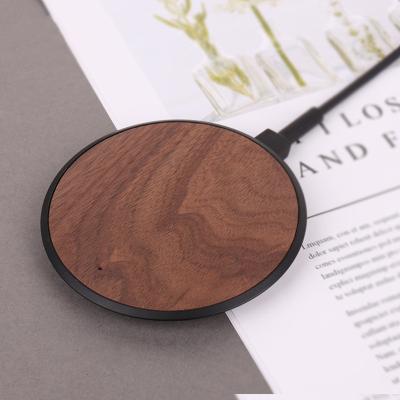 China GOGOLIN Mobile Phone 10W QI Desktop Table Fast Phone Eco-Friendly Wooden Wireless Charger for sale