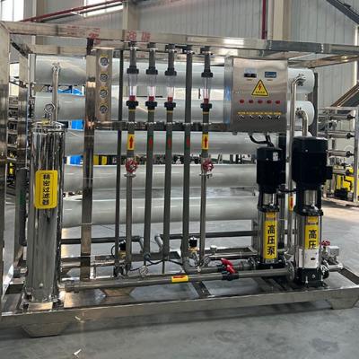 China Inspecção de saída de vídeo de duplo estágio fornecida Máquina de dessalinização de água por osmose reversa de 4 toneladas à venda