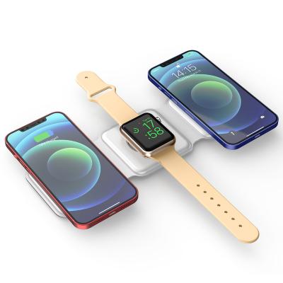 China Foldable Watch Earphone Safe 15W QI Phone Conveient Fast Wireless Charger Portable Magnetic 3 in 1 Wireless Charger for Apple iPhone AirPods for sale