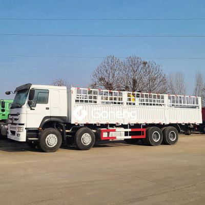 China specifications barrier stake trucks 12 tires used cargo truck 8*4 usado sinotruk howo 4x2 12000x2550x3950mm for sale