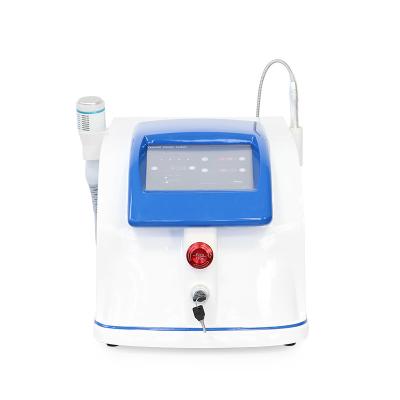 Cina 980 Nm Diode Laser Beauty Machine Spider Veins Vascular Removal Machine With Ice Hammer in vendita