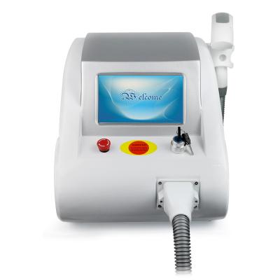 China Portable Q Switched Nd Yag Tattoo Removal Laser Kohlenstoff Peeling Haut Waschen Schönheitsmaschine zu verkaufen