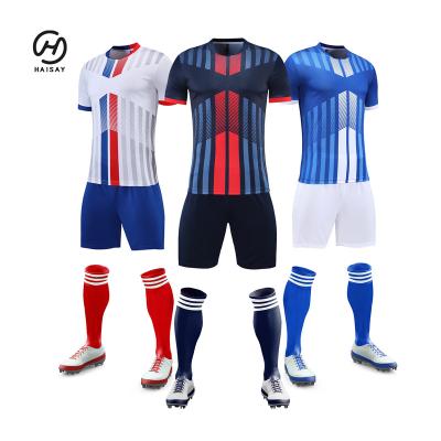 China 100% New Fashion Men's Original Factory Polyester Football Clubs England Polyester Quick Dry Red Beatable Jerseys Football Uniform Warm Quick Dry Football Uniform for sale