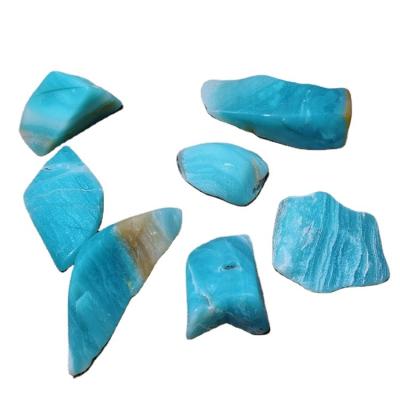 China China Wholesale Natural Raw Stone Caribbean Blue Raw Specimen Healing Crystal Stone Decoration for sale