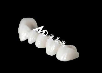 China Coroa dental de aparência natural e incrível com material de zircônio à venda