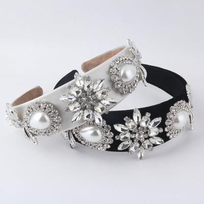 China 2021 European and American style luxury rhinestone flower shape drop pearl fashion design banquet gift woman headbands/headbands for sale