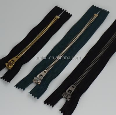 China Strong high quality HIGH QUALITY CHEAP PRICE 4.5YG 4YG, 5YG METAL ZIPPER FOR JEANS PANTS for sale