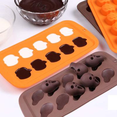 China Viable Silicone Mold Halloween Pumpkin Shaped Chocolate Baking Mold For DIY Muffin Chocolate Cookies Baking Cupcake for sale