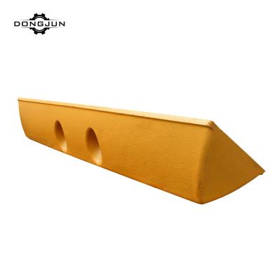 China Bulldozer Excavator Parts BD2G Track Link Shoe Track Link Pads for sale