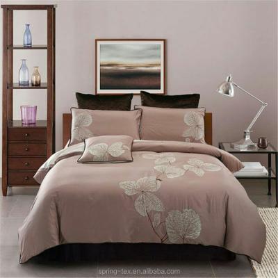 China Qulited Peached Polyester Bedspread Set 2 Sizes 70 GSM Current H D Printed 100% Polyester Peach Quilted Bedspread Set With 2 Pillow Shams for sale