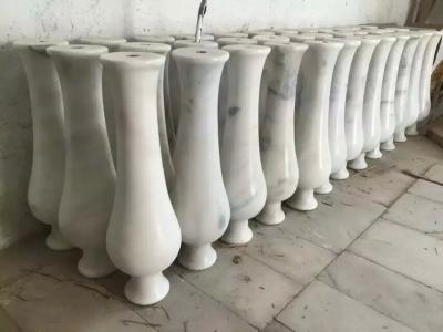 China Balcony Baluster Guangxi White Marble Balustrade China Carrara Marble Stair Railings Rails for sale