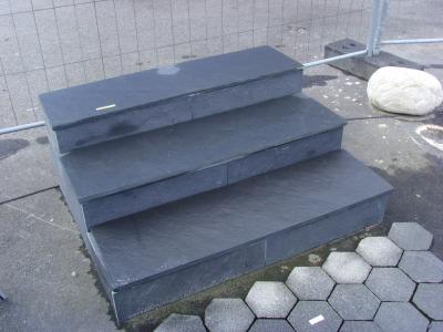 China Black Slate Steps Slate Staircase Slate Stone Stairs Black Slate Risers Black Slate Stairs for sale