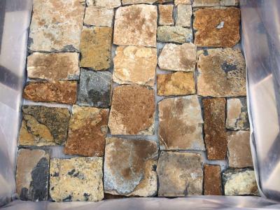 China Yellow Slate Stone Cladding Split Face Slate Wall Tiles Random Stone for Wall for sale