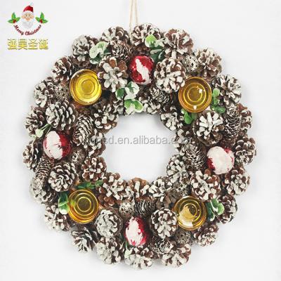 China Natural Material Handmade Plant Christmas Candlestick Wreath Eco - Friendly for sale