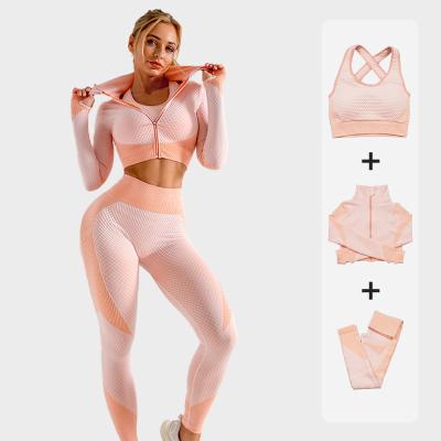 China 2021 High Quality Woman Fitness Breathable Plus Size Active Wear Seamless 3 Piece Long Sleeve Yoga Set With Jacket for sale