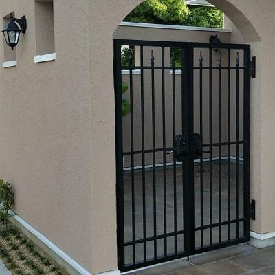 China Easily Assembled Simple Modern Wrought Iron Decorative Backyard Gates Wrought Iron Villa Gate for sale