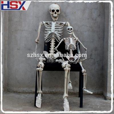 China 5.4ft High Quality Plastic Wholesale Realistic Vivid Halloween Hanging Life Size Prop Real Human Skeleton for sale