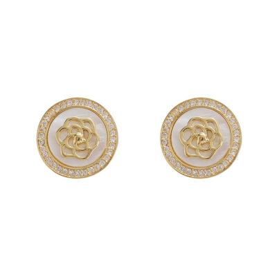 China Wholesale Fashion Cute Hot Sales Diamond Inlaid Gold Plated Flower Shape Small Stud Earring For Women for sale