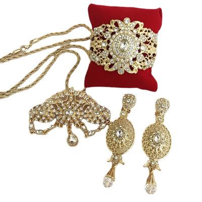 China Vintage Vintage Moroccan Wedding Jewelry Set Women's Water Drop Shaped Pendant Fashion Crystal Necklace /Bracelet/Earrings Sets for sale