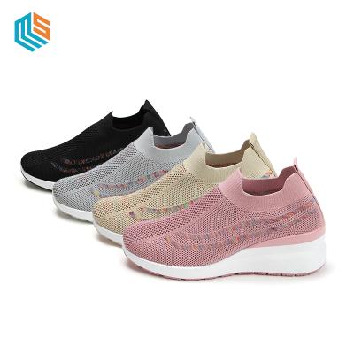 China 2021 Fashion Trend Brand New Breathable Sneakers Slip On Walking Sports Women Shoes Anti-skid Casual Sneakers for sale