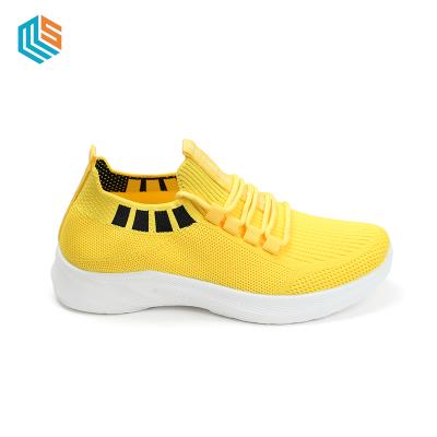 China 2022 hot sale fashion trend spring fly knit lady's sport women's breathable casual shoes Walking Style Shoes with large base and light weight for sale