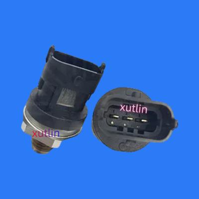 China Auto Engine Sensors Fuel Rail Pressure Senror For BMW X3 X5 X7 E38 730D E39 330XD E46 E53 525d 530d Mini OEM 13537812345 for sale