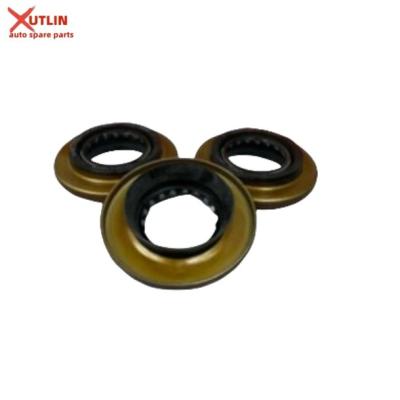 中国 Auto Engine Spare Parts  Oil Seal For Toyota Hilux  OEM 90311-T0083 For 2011-2015 Car Model 販売のため