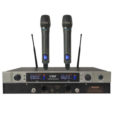 China Desktop Microphone System UHF Wireless Dynamic Handheld Microphone for sale