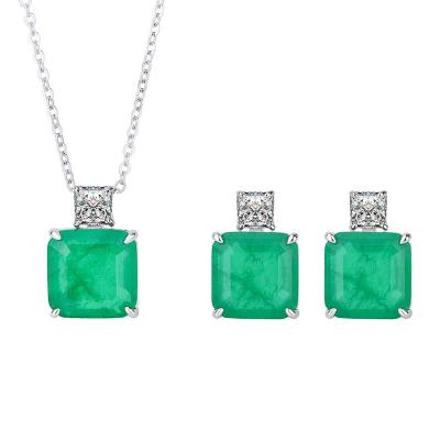 China Vintage Hot Selling S925 Jewelry Set Full Body Silver Created Emerald Gemstone Zircon Collocation Jewelry Earrings Pendant Necklace for sale