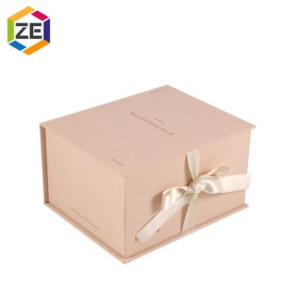 China Recyclable Shanghai Zhaoen Customized Wholesale Luxury Pink Magnetic Gift Packaging Boxes for sale