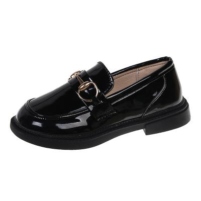 China Kids Breathable Whip Leather Shoes Girls Formal Breathable Slip On Kids Loafers Moussacins Shoes for sale