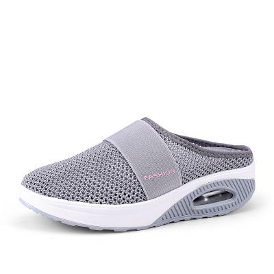 China 2022 New Summer Lightweight Lightweight Women Slip On Casual Shoes Breathable Walking Shoes Knit Slipper for sale