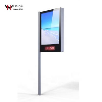 China Static/Scroll/Outdoor Solar Power Led Clock Signs Digital Led Scroll Signs Outdoor Advertising Led Street Clock for sale