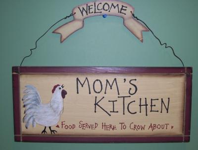 China MOMS KITCHEN WOODEN WALL HANGING SIGNS COUNTRY KITCHEN DECOR HOME ACCENTS for sale