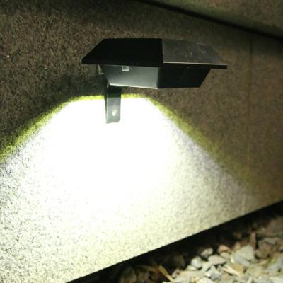 China Factory Directly High Quality Garden Pathway Solar Powered Led Shed Lawn Lamps Directly Wall Led Light Lamp Outdoor Lighting Solar Light Lamp for sale