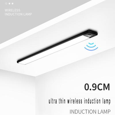 China Long Life Led Induction Light Lamp Wall Hallway Light Kitchen Strip Wall Hand Field Smart Inductive Indoor Lamp for sale