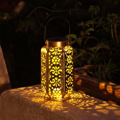 China Long Life Garden Watering Cans Low Voltage String Kettle Cavity Iron Solar Led Outdoor Shower Garden Light Lights for sale