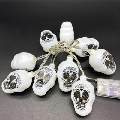 China Beautiful Romantic Skeleton Led Skull String Lights Horror Eyeball Halloween Party Decor Props Home Holiday Hanging String Light for sale