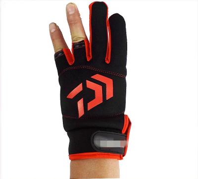 China PU Lure Waterproof Warm Fishing Gloves With Waterproof Material For Outdoor Sports for sale