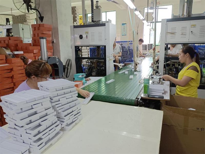 Verified China supplier - Shenzhen Linglongrui Packaging Products Co., Ltd.